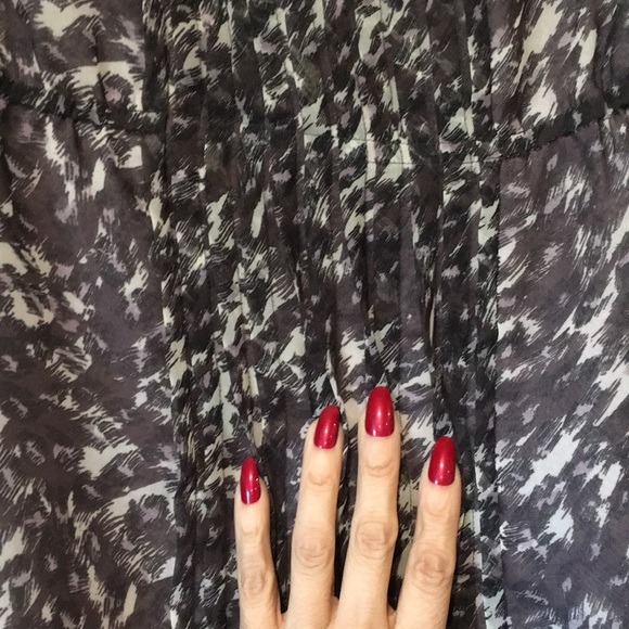 Banana Republic dressy, lined, tank top. - Picture 4 of 6